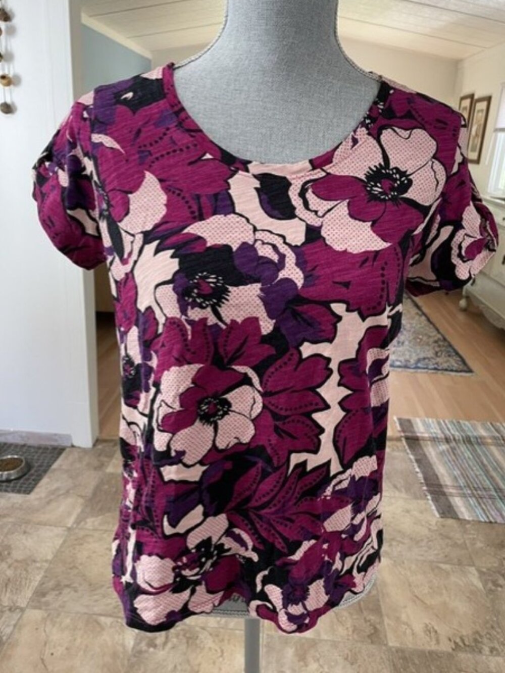 Lord & Taylor Petite Medium 100% Cotton Floral Tee